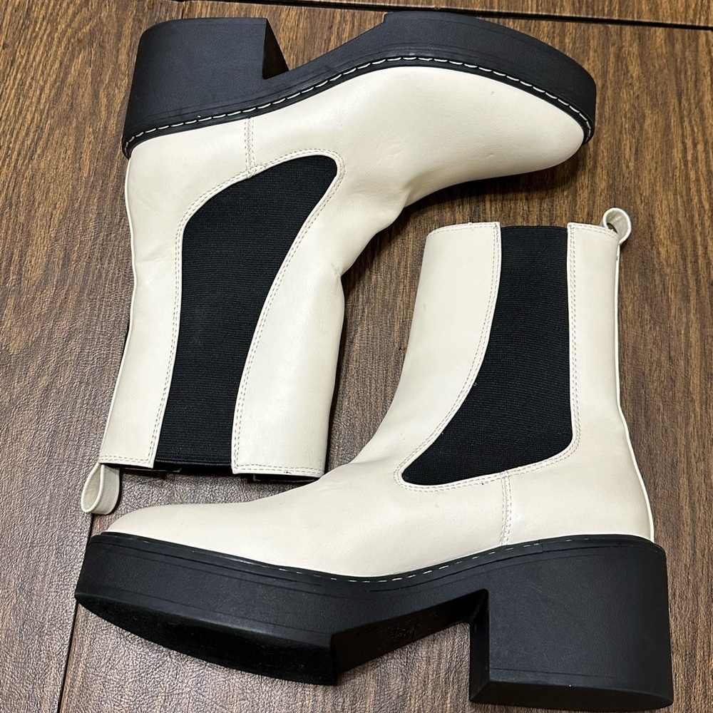 Nine West Doleas 3 Cream Women's Boots, Size 8.5‎ - Picture 2 of 10